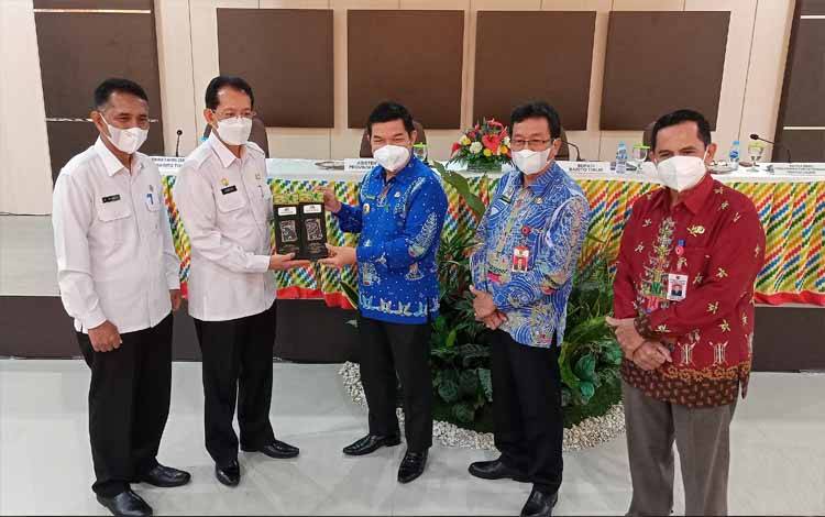 Tim Ekonomi Kerakyatan Bartim Studi Banding ke Pontianak Setelah 2 Tahun Tertunda