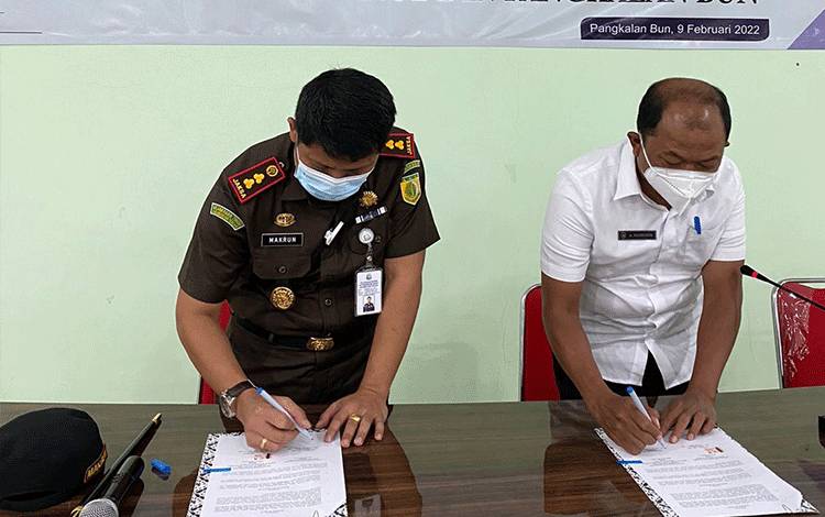 Kejari Kobar dan RSSI Pangkalan Bun Teken MoU