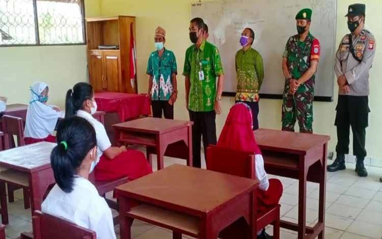 Ketua DPRD Palangka Raya Sepakat PTM di Zona Merah Dihentikan