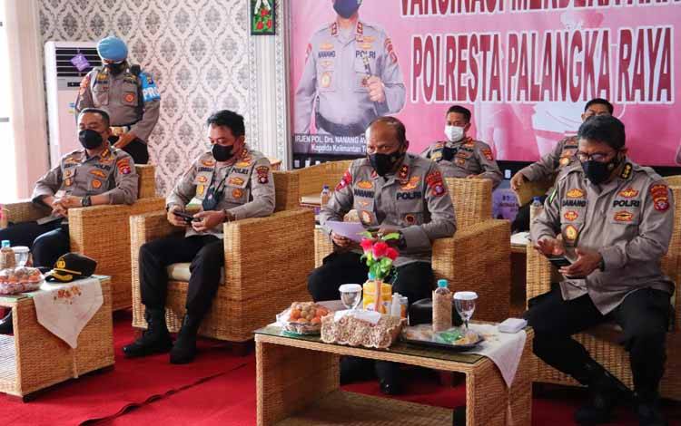 Kapolda Kalteng Ikuti Vicon Vaksinasi Lanjutan Booster dengan Kapolri