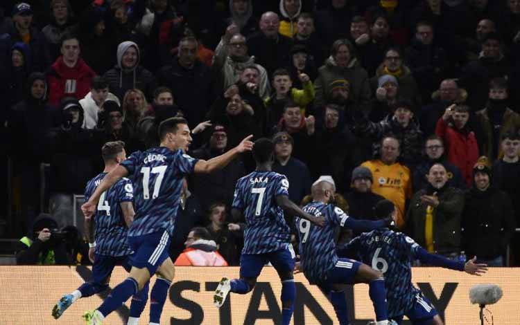 10 Pemain Arsenal Bungkam Wolves 1-0 di Kandangnya