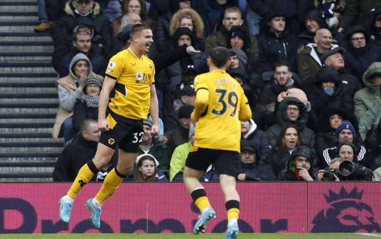 Wolves Permalukan Tottenham di Kandang dengan Skor 2-0