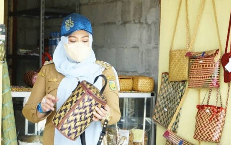 Wakil Wali Kota Palangka Raya Ajak Warga Belanja Produk Lokal