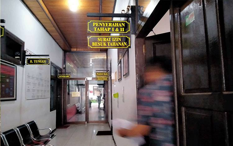 Tidak Tahan Lagi, Bayinya Dilahirkan di Semak Kemudian?Meninggalkannya