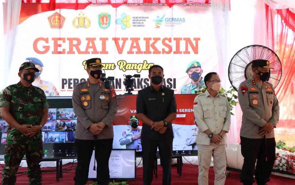 Kapolda Kalteng Tinjau Vaksinasi Massal di Katingan