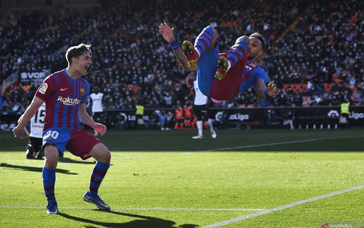 Aubameyang Cetak Dua Gol saat Barca Menang 4-1 Lawan Valencia