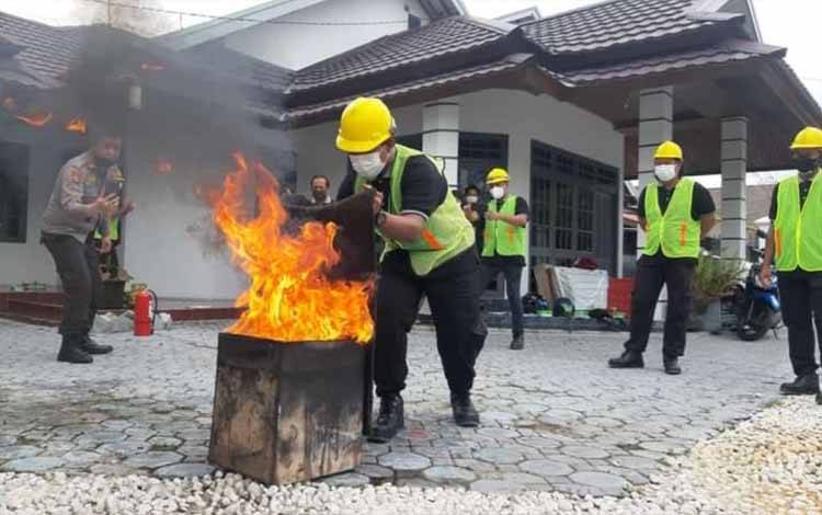 Sarana Pencegahan dan Penanggulangan Kebakaran Wajib Dimiliki