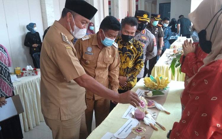 Peringatan Hari Gizi Nasional, Masyarakat Sukamara Diajak Perangi Stunting dan Obesitas