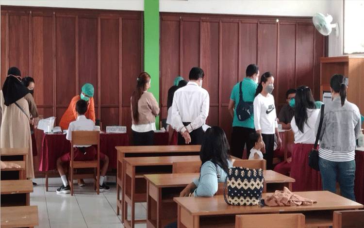 Masuk Zona Merah, SDN IV Kasongan Lama Kembali Belajar dari Rumah