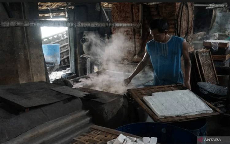 Mendag: Pemerintah Segera Atur Harga Acuan Tahu dan Tempe