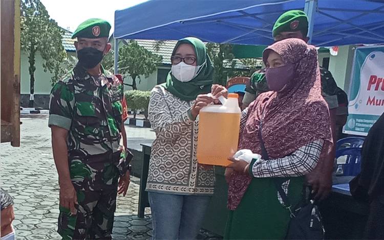 Operasi Pasar Minyak Goreng PT. CBU Berlanjut di Sejumlah Daerah di Kalteng
