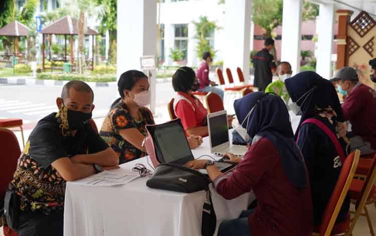Vaksinasi Dosis Penguat di Palangka Raya 32,73 Persen