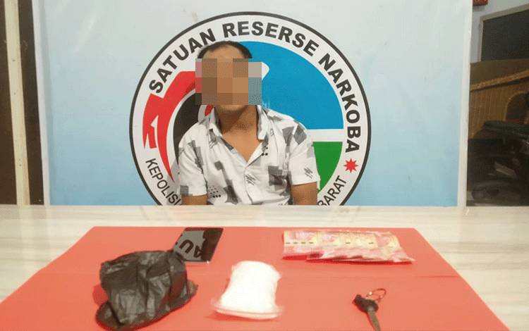 Anggota Satres Narkoba Polres Kobar Tangkap Terduga Budak Sabu