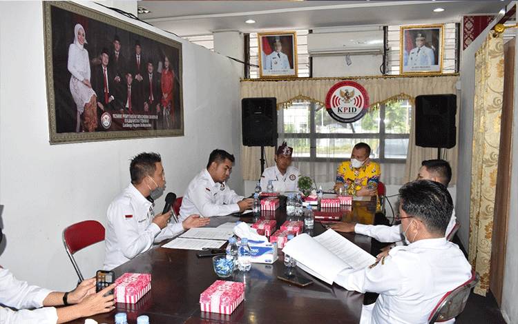 Bupati Gunung Mas Berkunjung ke KPID Kalteng
