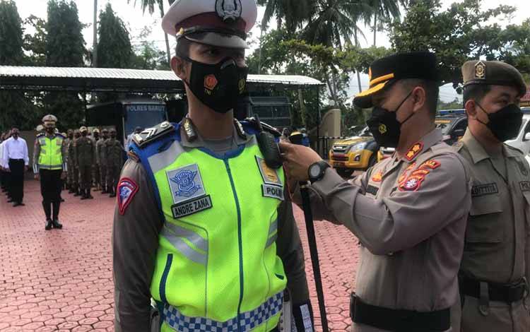 Kapolres Barito Utara Pimpin Apel Pasukan Operasi Keselamatan Telabang 2022