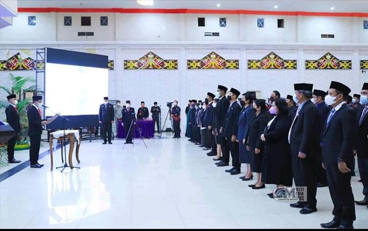 Bupati Murung Raya Lantik 265 Pejabat Fungsional di Malam Pergantian Tahun