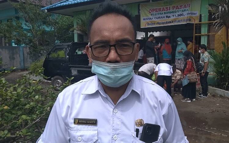 Lurah Palangka Apresiasi PT CBU Gelar Operasi Pasar Minyak Goreng Murah