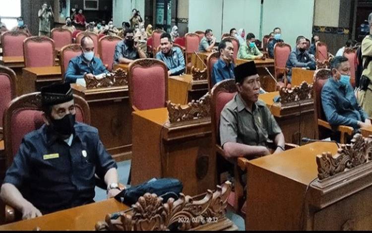 Sayangkan Mosi tak Percaya terhadap Ketua DPRD Kotim, Fraksi Demokrat Tidak Ikut-ikutan