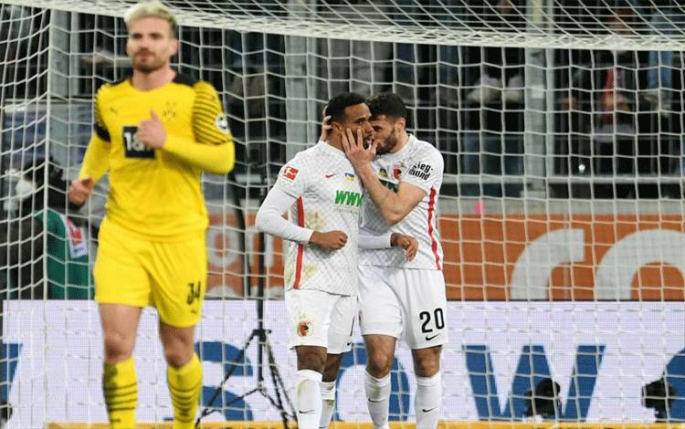 Augsburg Salip dan Bungkam Arminia Bielefeld 1-0