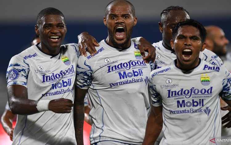 Persib Bandung Kalahkan Persiraja Meski Jalannya Laga Sempat Ditunda