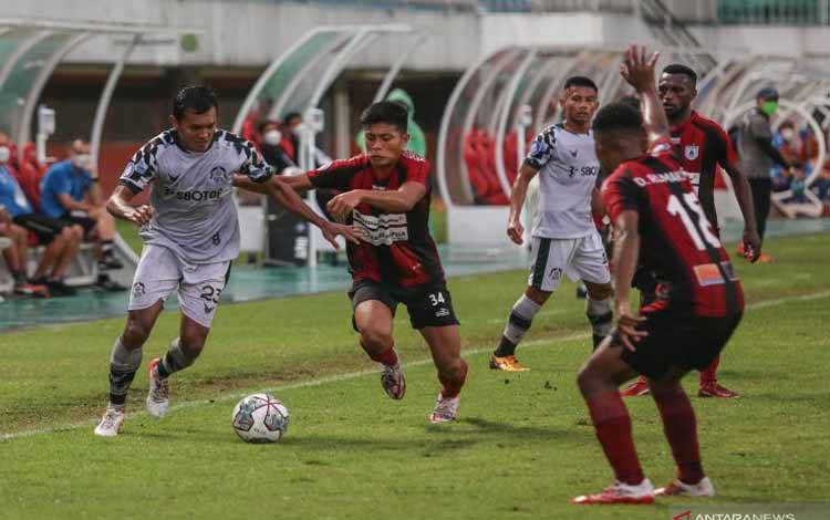 Persikabo Bermain Imbang Kontra Persipura 1-1