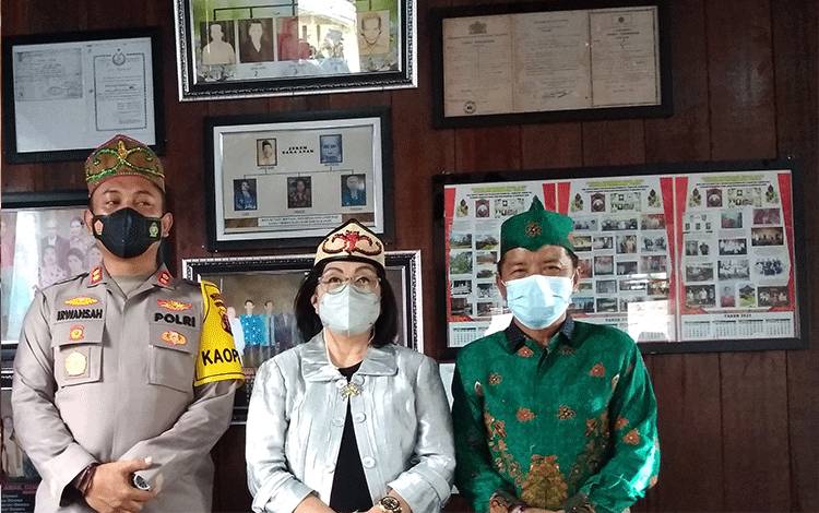 Tanggapan Anggota DPRD Gunung Mas Soal Rumah Adat Hamputan Singarasa Tunda