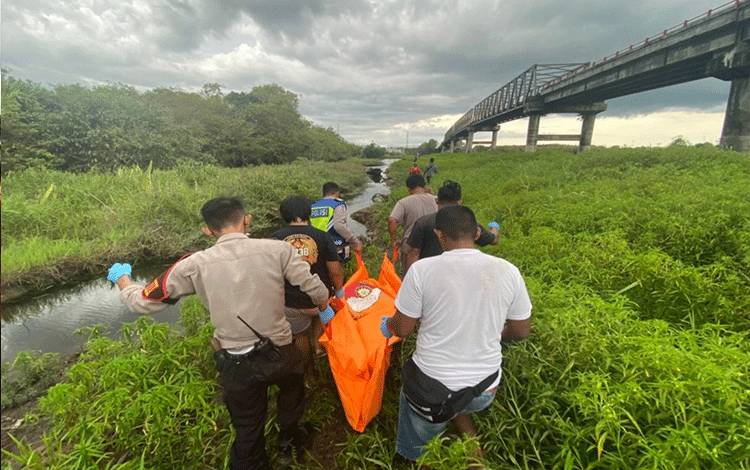 Warga Sukamara Heboh Ada Mayat di Jembatan Jelai