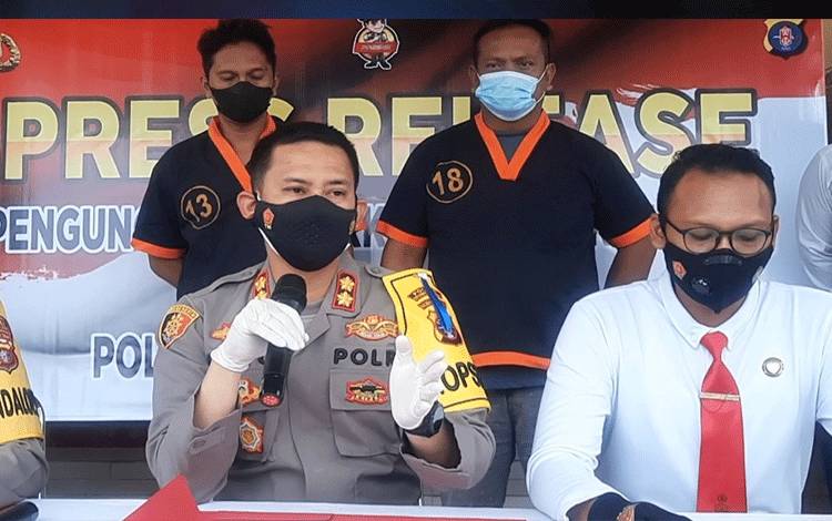 Polres Kobar Tangkap 2 Pelaku Illegal Logging