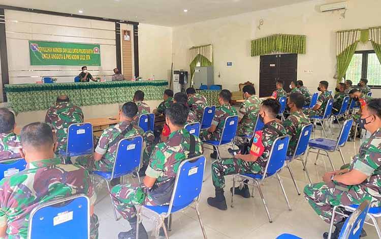 Kodim Buntok Gelar Penyuluhan Narkoba dan Lalu Lintas untuk Anggota TNI di Barito Timur