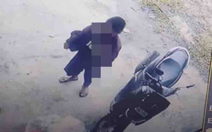 Polisi Buru Pria Pelaku Onani Depan Wanita di Sampit