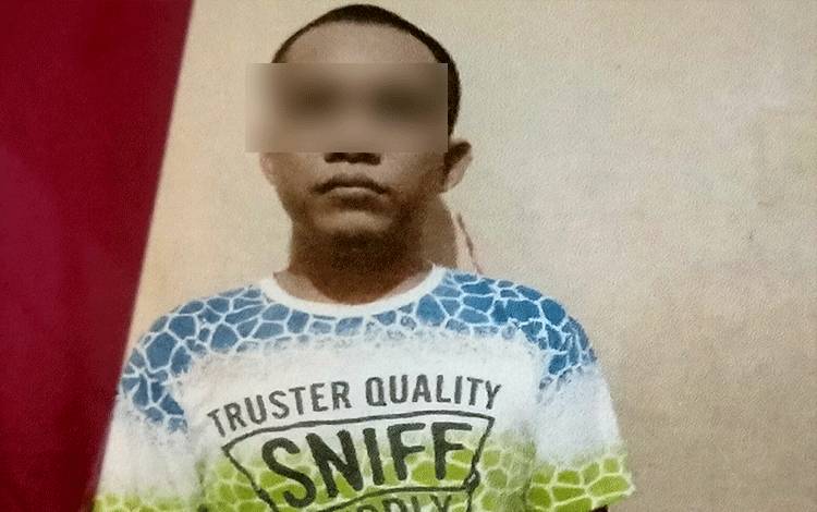 Melihat Ada Motor Langsung Dicuri dan Dihidupkan dengan Kunci T