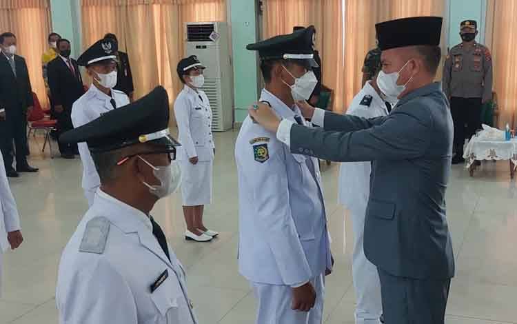 Bupati Gunung Mas: Jadilah Kades yang Bisa Jadi Panutan untuk Masyarakat