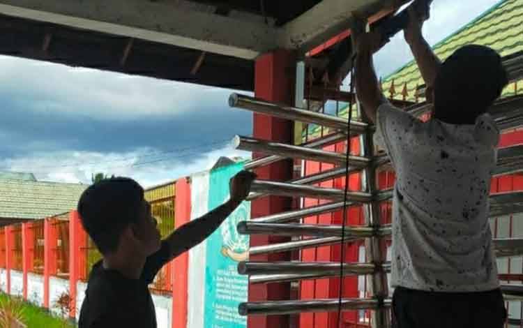Rutan Kuala Kapuas Reparasi Pintu Steril Tingkatkan Keamanan