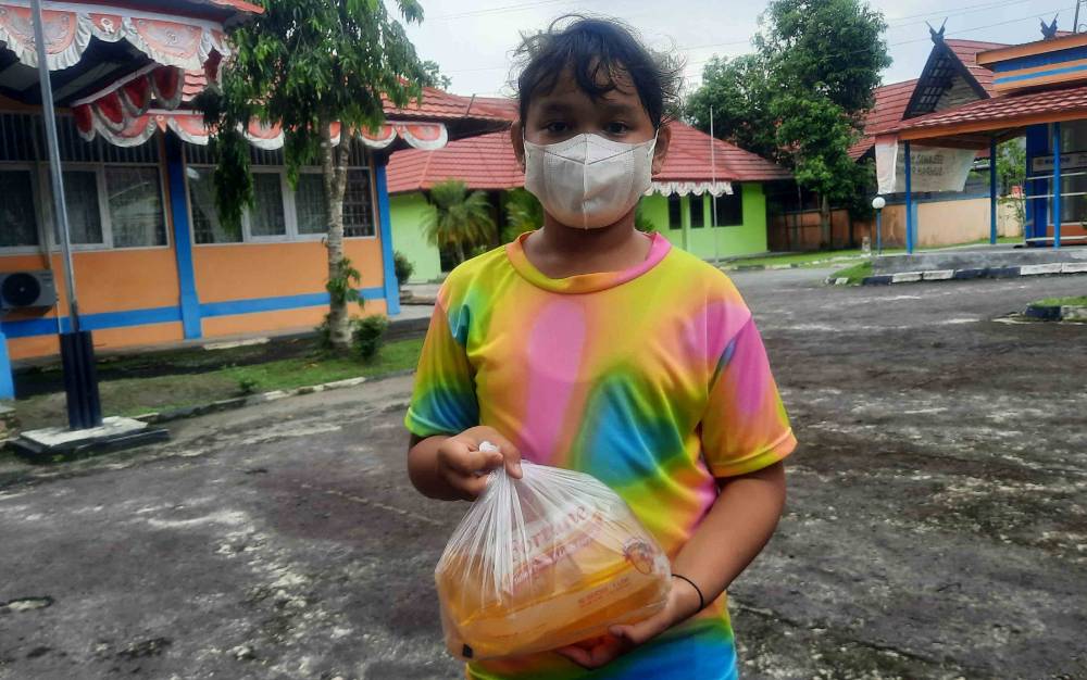 Tak Pernah Terjadi Antrean Pembeli Minyak Goreng di Bulog Pangkalan Bun
