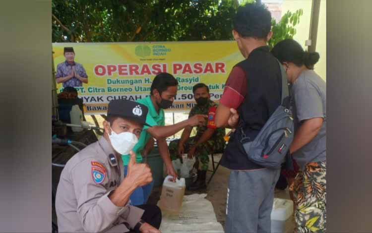 PT CBU Gelar Operasi Pasar Minyak Goreng di Kecamatan Bukit Batu, 20.000 Liter Disalurkan