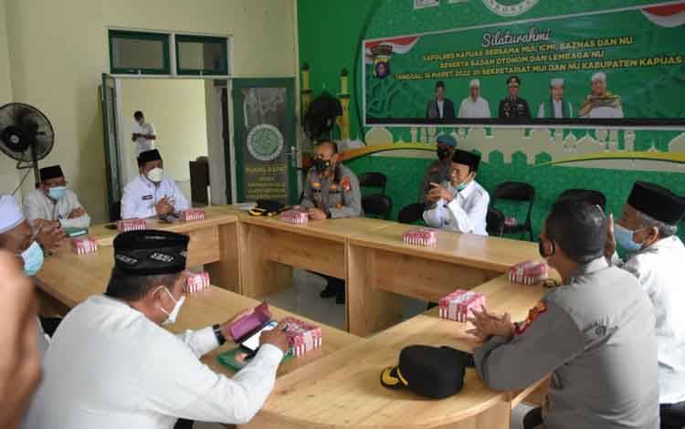 MUI Kapuas Jalin Silaturahmi Dengan Polres Kapuas