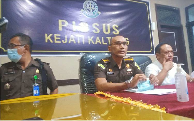 Mangkir 3 Kali, Kejati Kalteng Belum Panggil Paksa Tersangka Korupsi Pembangunan Jalan 11 Desa di Katingan