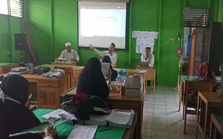 Panitia Penerimaan Peserta Didik Baru MTsN 2 Kapuas Dibentuk