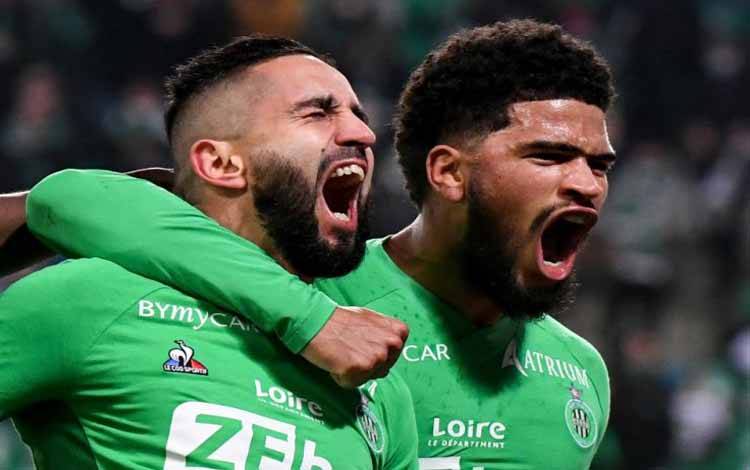 Ryad Boudebouz Hindarkan Saint-Etienne dari Kekalahan Lawan Troyes