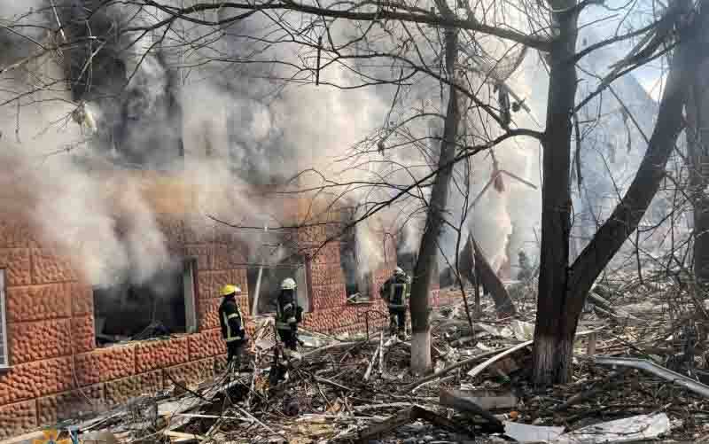 Zelenskyy: Teror Rusia di Mariupol akan "Dikenang Berabad-abad"