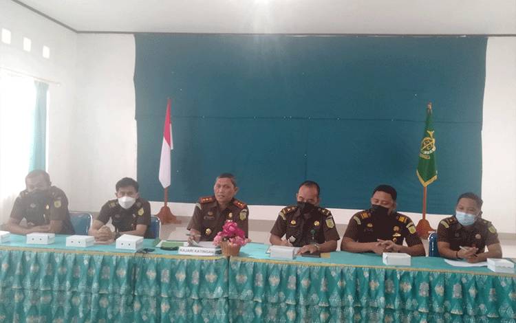 Kejaksaan Negeri Katingan Bakal Tindak Mafia Pupuk