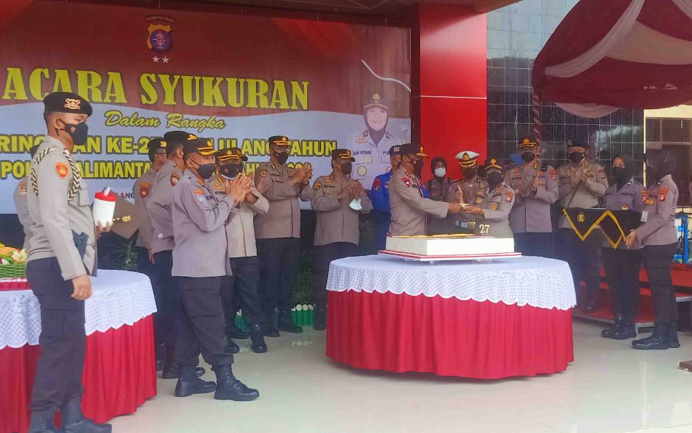 Belasan Tumpeng Meriahkan Peringatan Hari Jadi Polda Kalteng