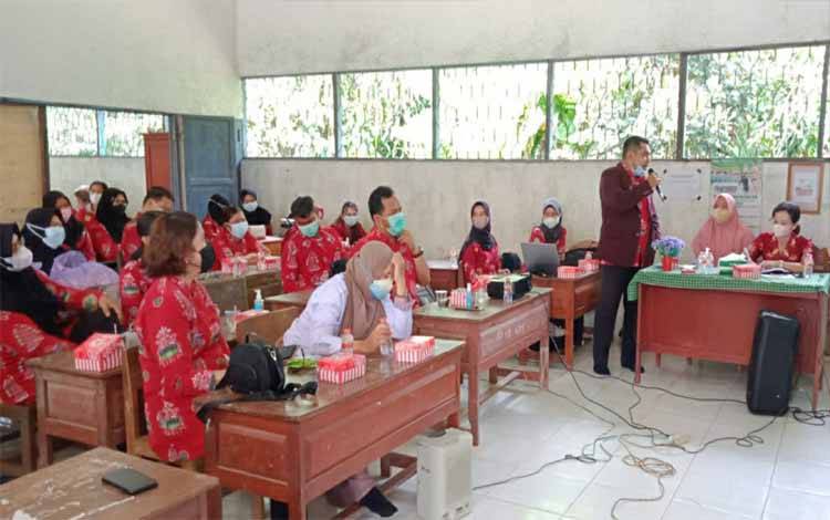 PPNI Kapuas Tingkatkan Pengetahuan dan Samakan Persepsi Lewat Seminar Keperawatan