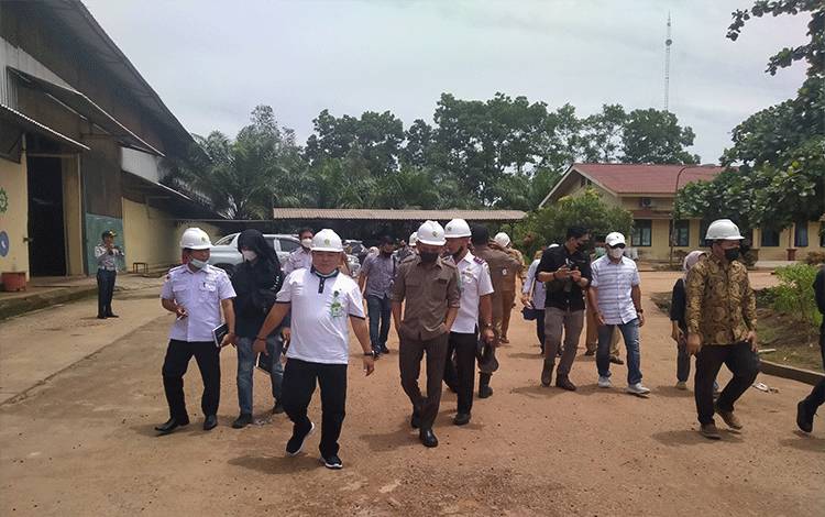 Sudah Kewajiban Perusahaan Bantu Masyarakat Melalui CSR