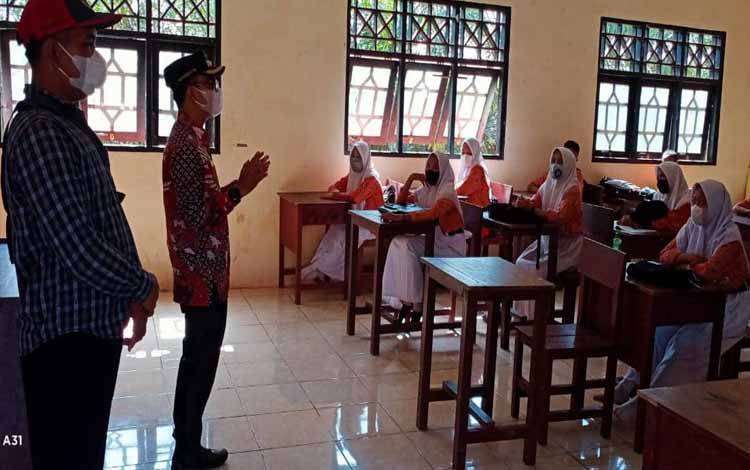 Tekan Kasus Covid-19, Pemdes Terawan Pantau Penerapan Protokol Kesehatan