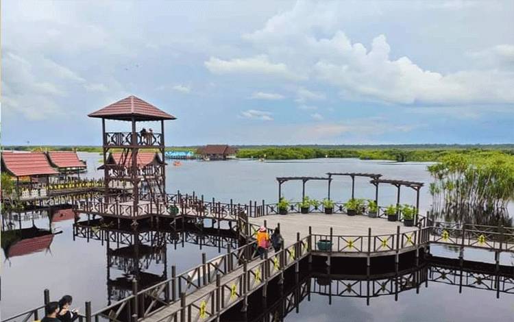 Kelonggaran Persyaratan Bagi Pelaku Perjalanan Faktor Bangkitkan Sektor Pariwisata