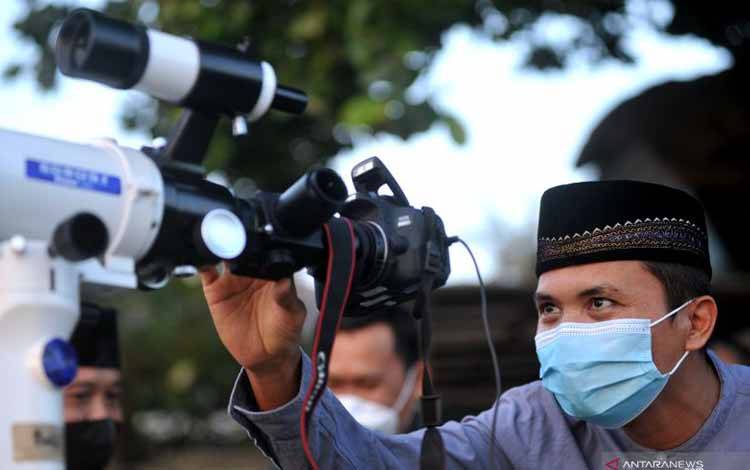 Pemantauan Hilal untuk Tentukan Awal Ramadan Dilakukan di 101 Lokasi
