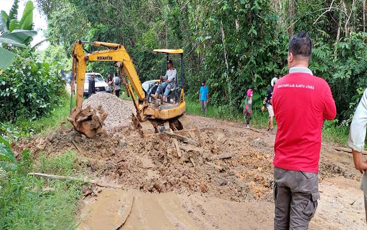 Dinas PUPR Barito Utara Tangani Ruas Jalan Kandui Menuju Majangkan?
