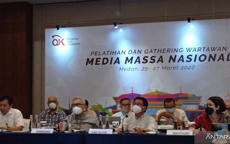 OJK Targetkan 100 Bank Wakaf Mikro Terbentuk pada 2022