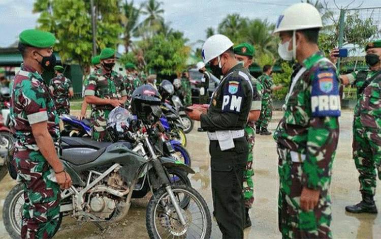 Kendaraan Dinas Anggota Kodim 1011 Kuala Kapuas Diperiksa